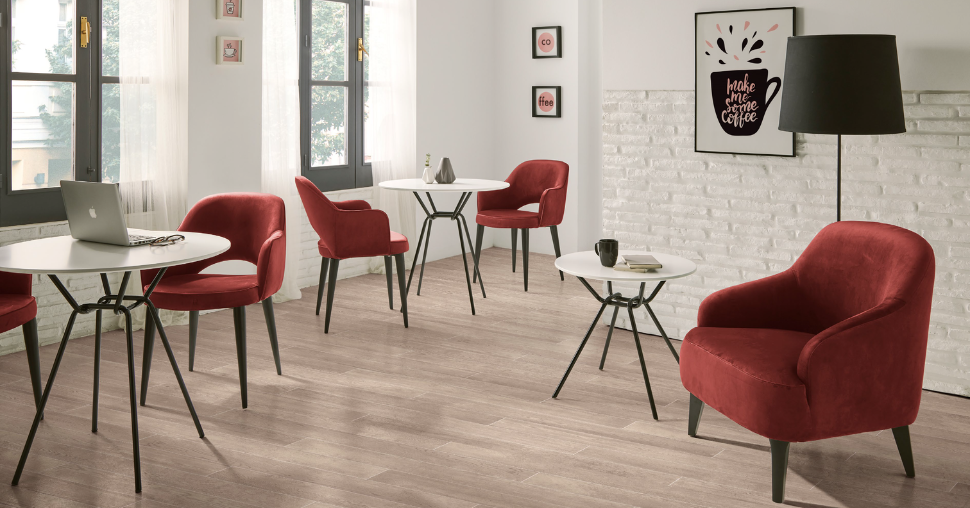 Mobiliario minimalista en restaurantes